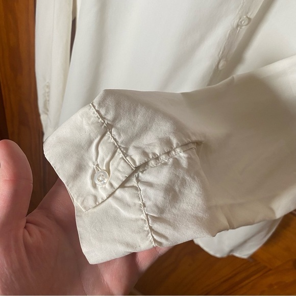 Elegant 100% Silk Button-up Blouse Handcrafted in Italy - Picture 3 of 7